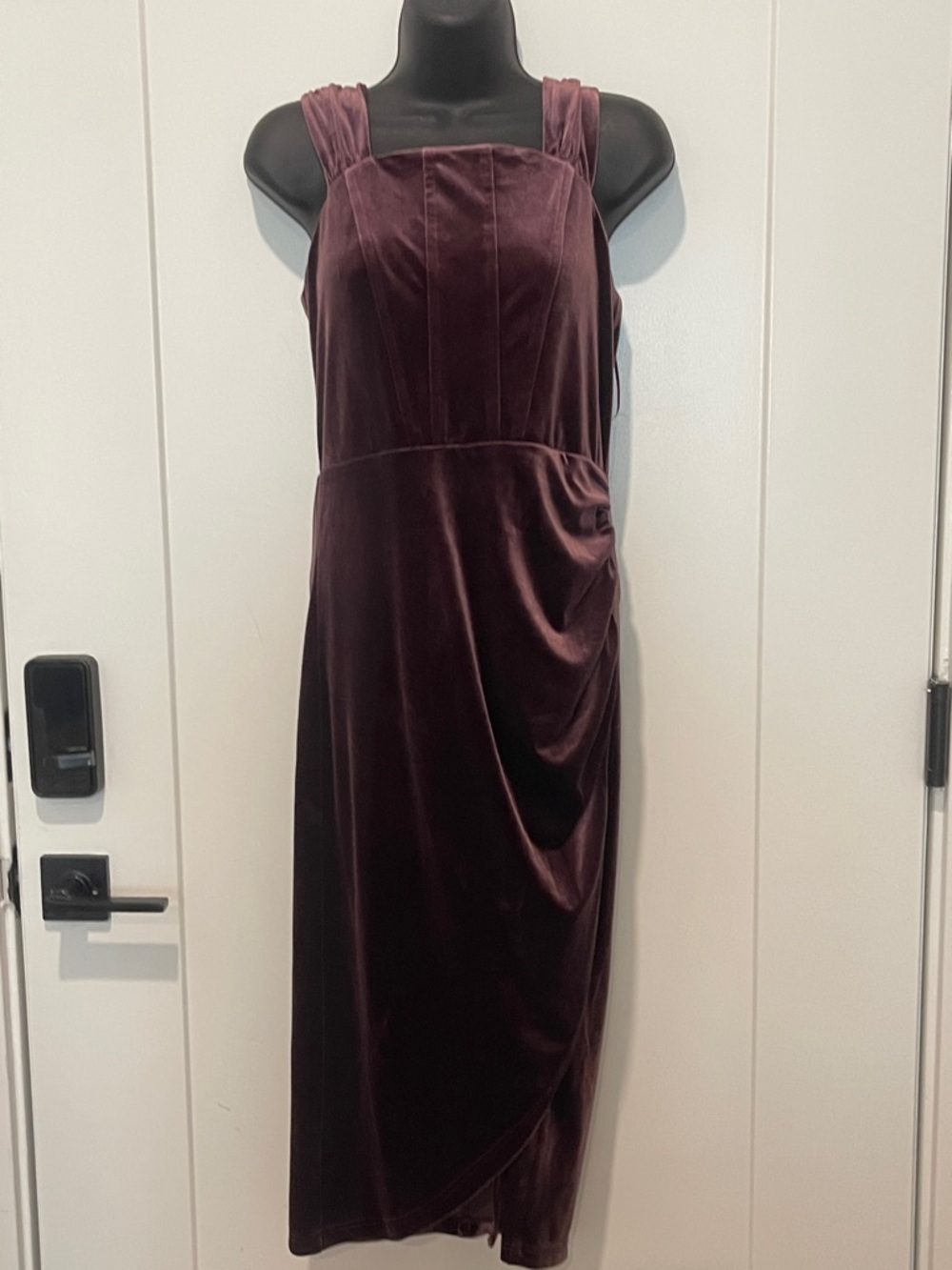 Cashe velvet Wrap style Dress size S lined.